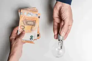 ahorrar en la factura de luz guia completa para reducir tu consumo y pagar menos